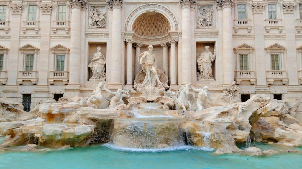 Visit Trevi Fountain- Drive for soul